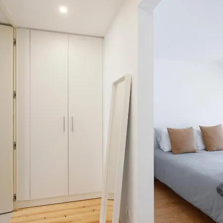 Homestay szállás Double With Private Wc In Shared House In Downtown Lisboa