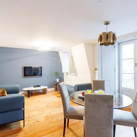 Double With Private Wc In Shared House In Downtown * Lisbon
